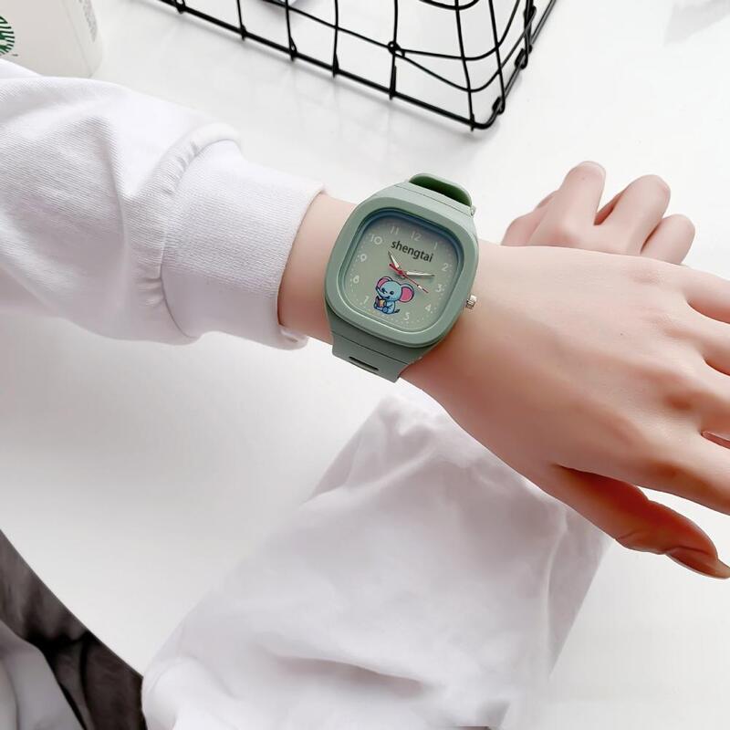 นาฬิกาข้อมือเด็กสายควอทซ์แบบปรับได้นาฬิกาข้อมือรูปช้างหน้าปัดสี่เหลี่ยมนาฬิกานักเรียนวันเกิด