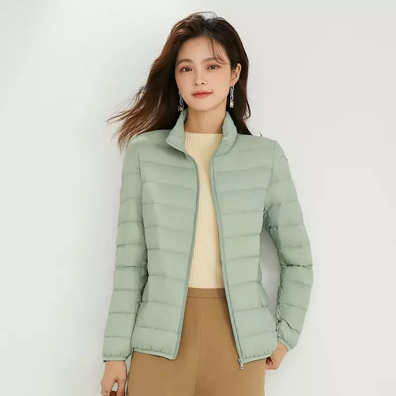 12 Farben koreanische Mode kurze Frauen Puffer Jacke 2024 neue 90% weiße Ente Daunen Herbst Winter warm halten weibliche Daunen mäntel