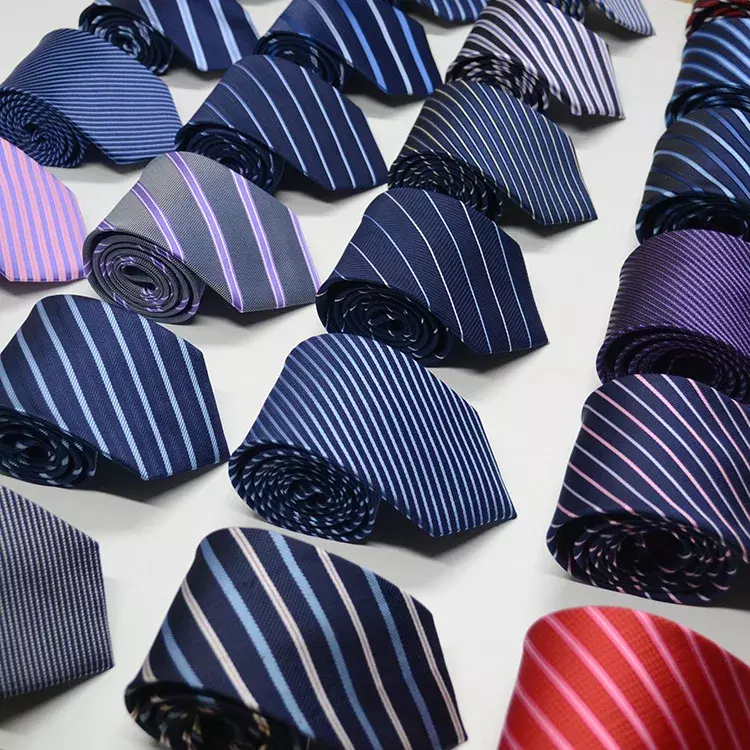 Corbata delgada de estilo de moda para hombre, corbata de puntos de garabateo delgada, diseño simple, largo para fiesta, corbatas de diseñador formales