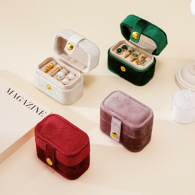 2023 Mini Ring Box Portable Small Jewelry Organizer Display Travel Simple Mini Gift Case scatole porta collana orecchino in pelle