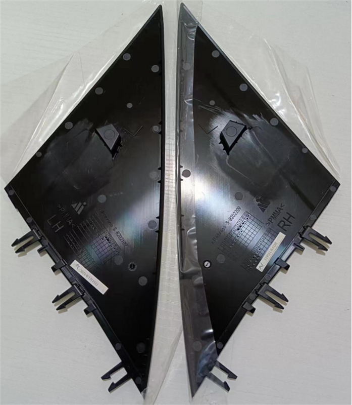 Panneau de garniture de miroir extérieur, peinture noire, triangle original, modèles Forplacements 3/Y, 2287.3013, 2287.3014, 8202209, 8202109