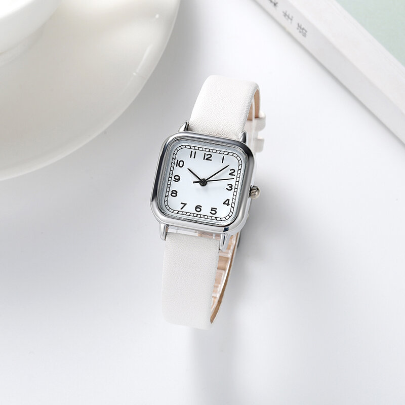 Petite montre numérique carrée argentée pour femme, montre à quartz, INS, vente en gros, nouveau, 6