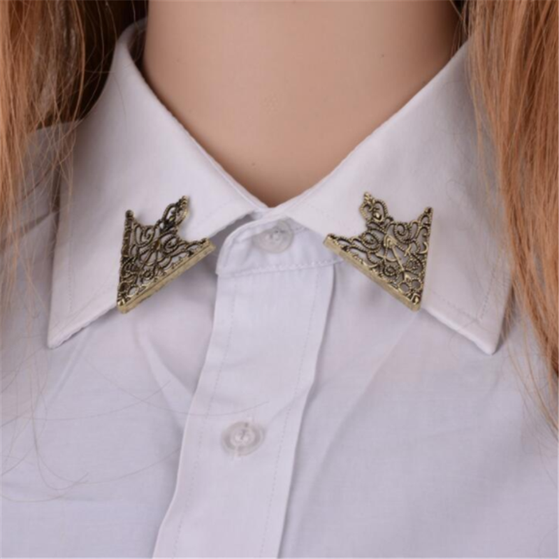Pin de Cuello de camisa triangular para hombres y mujeres, broche de cuello de corona ahuecado, accesorios de joyería de emblema de esquina, moda Vintage