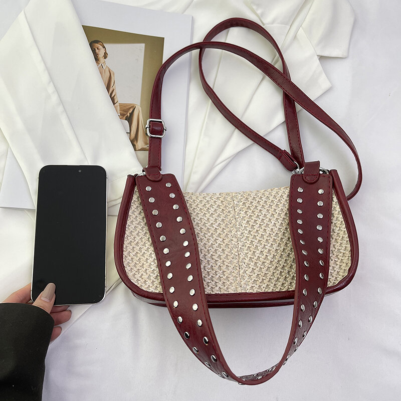 Borsa di paglia estiva 2024 per donna borsa a tracolla ascellare stile francese borsa a tracolla larga e borsa borsa a tracolla intrecciata rivetto di lusso