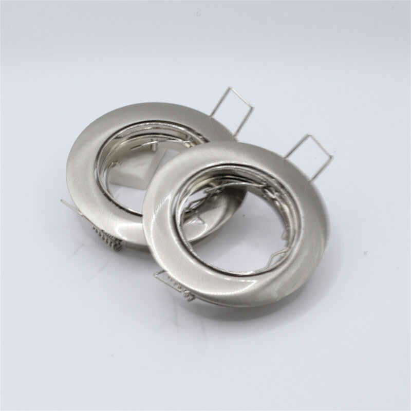 Установочное кольцо для потолочного светильника размером 70 мм