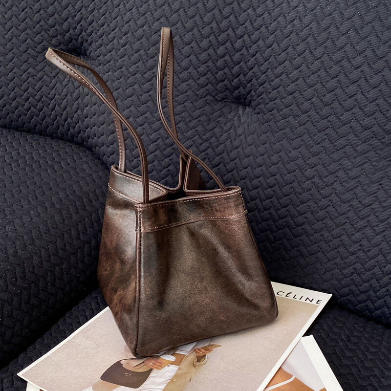 Cowhide vegetable basket bag, retro women's made old wasteland style handbag, wing bucket bag, crossbody shoulder bag