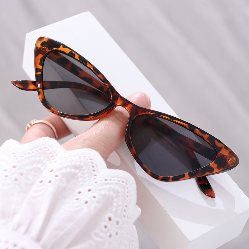 Gafas de sol de ojo de gato para mujer, lentes rectangulares con montura pequeña, de diseñador de marca, para conducir, 2023