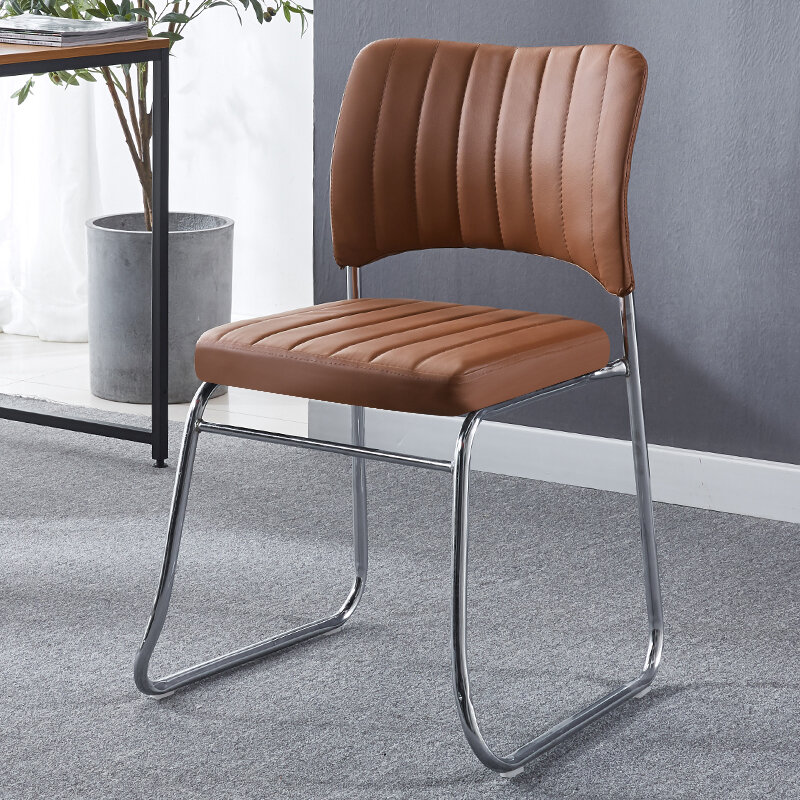 Sypialnie Nordic krzesła konferencyjne wygodna podłoga Nordic krzesło biurowe do makijażu Rolling Dining Sandalye meble biurowe OK50YY