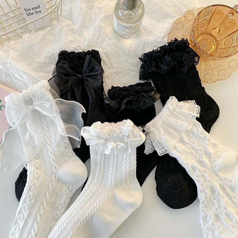 Meias Lolita Lace Bow de tubo médio para meninas, meias de algodão macio respirável, meias casuais femininas kawaii, preto e branco, coreano JK