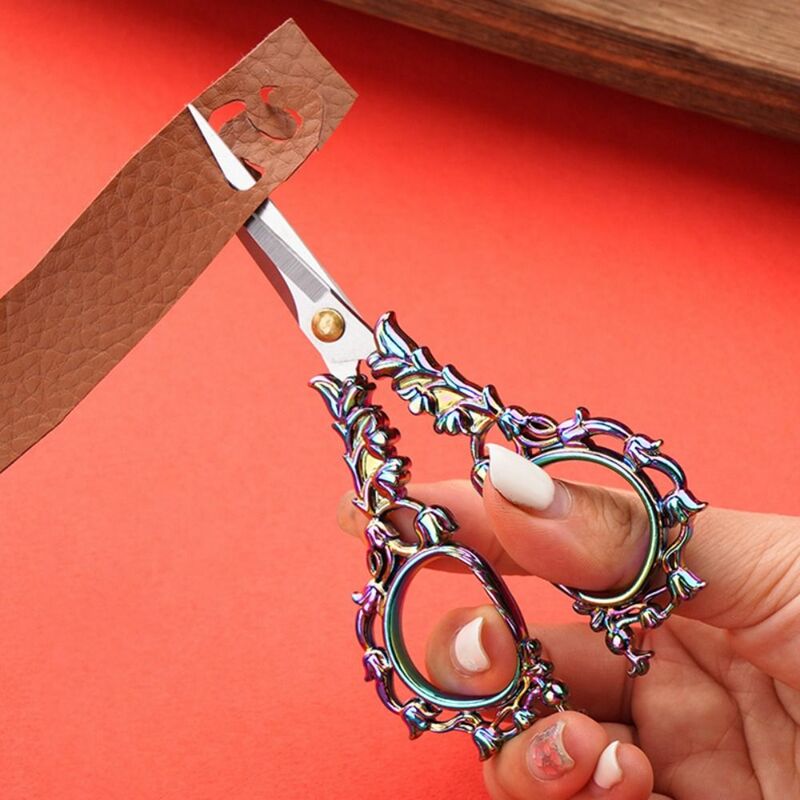 Mini Pointed Scissors para Casa, Retro Multifuncional Craft Tool, Needlework, Stainless Steel Papelaria