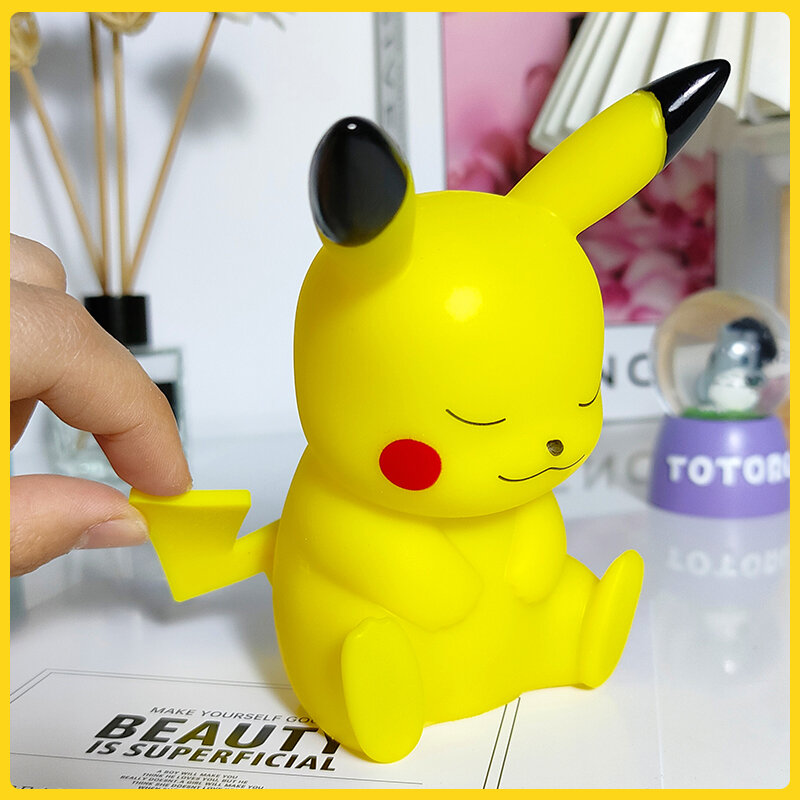Pokémon Pikachu Night Light, Brilhante Anime Figuras Toy, Lâmpada LED de cabeceira fofa, Presente de aniversário Kawaii para meninas