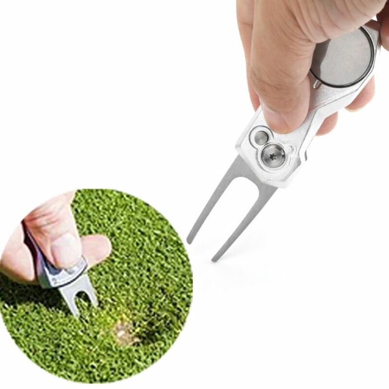 Golf Divot alat perbaikan, dengan tombol Popup Mini Golf Divot alat lipat hijau Golf Marker Pitch Mark tahan lama