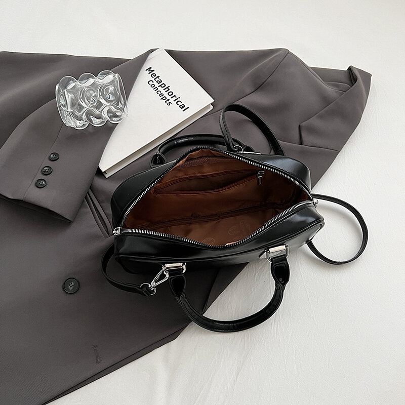 حقيبة كروس من الجلد الصناعي للنساء ، حقيبة صغيرة ، حقيبة كتف أحادية اللون ، حقيبة يد بتصميم بسيط ، بني وأسود ، علامة تجارية مشهورة