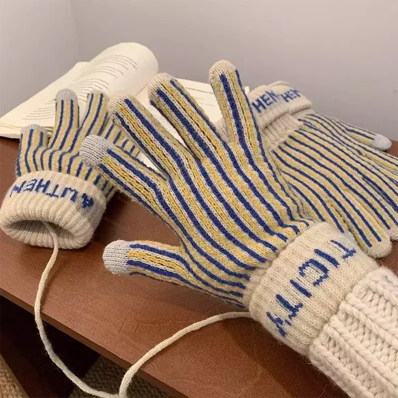 Unisex japońskie Retro rękawiczki w paski z nadrukiem pluszowy pogrubiony sznurek rękawiczki z dzianiny in wisząca szyja jazda na rowerze wiatroszczelna rękawica