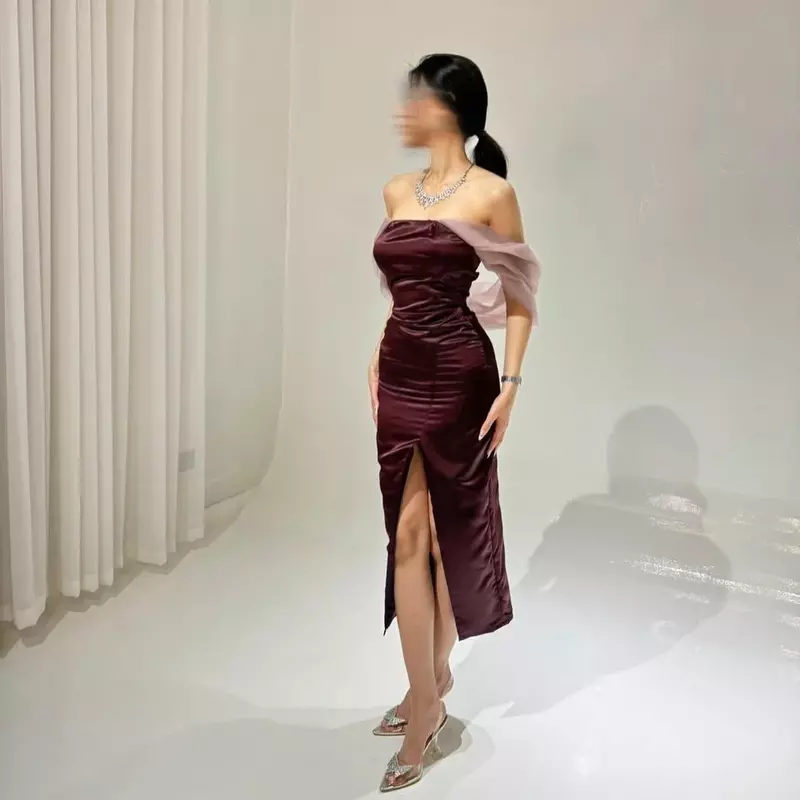 Атласные плиссированные обручальные трапециевидные платья средней длины с открытыми плечами на заказ