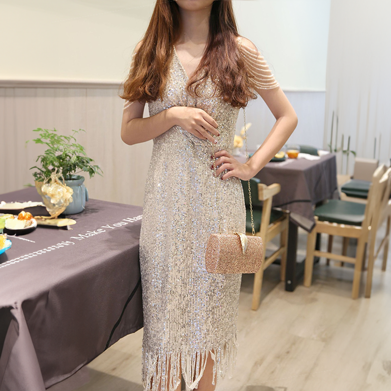 Women's Handbag Luxury Shiny Sequin Purses Glitter Hand Bag Evening Party Clutch Bag Mini Square Packet Fashion Metal Feather