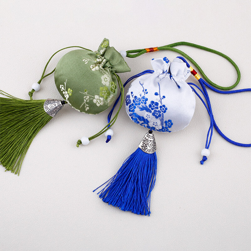 Bolsa de cordón con borlas de la suerte bordadas Retro hechas a mano con decoraciones colgantes