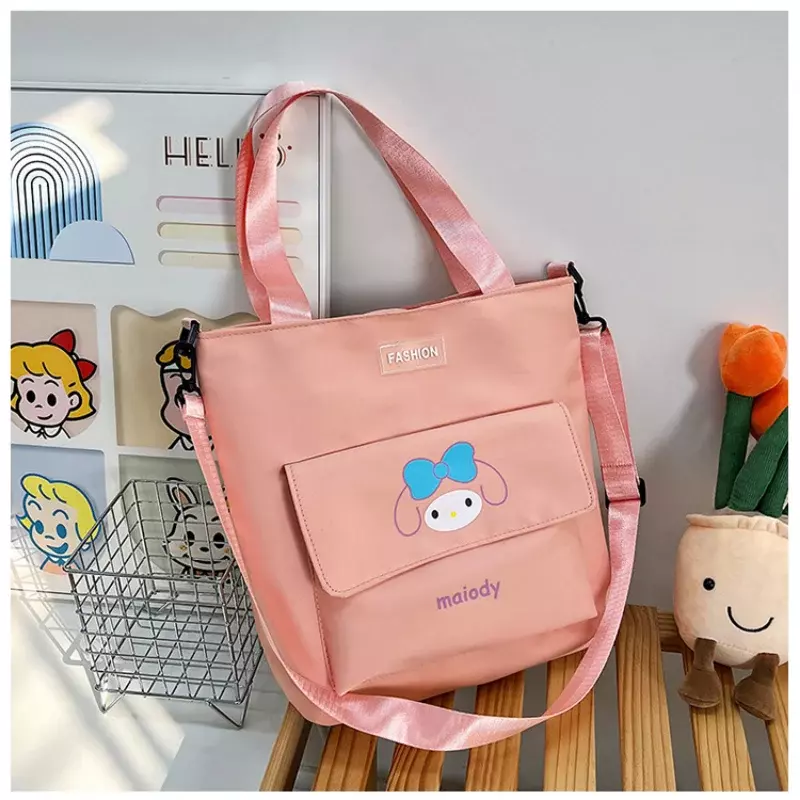 Sanrio New Hello Kitty Messenger Bag Cute Cartoon leggero e grande capacità protezione della colonna vertebrale Pacha Dog borsa a tracolla singola