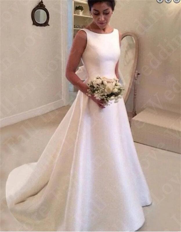 Simple Sexy Backless Wedding Dress Scoop Neck Court Train A-Line With Bowknot Back Robe de mariage Bridal Formal Evening dress