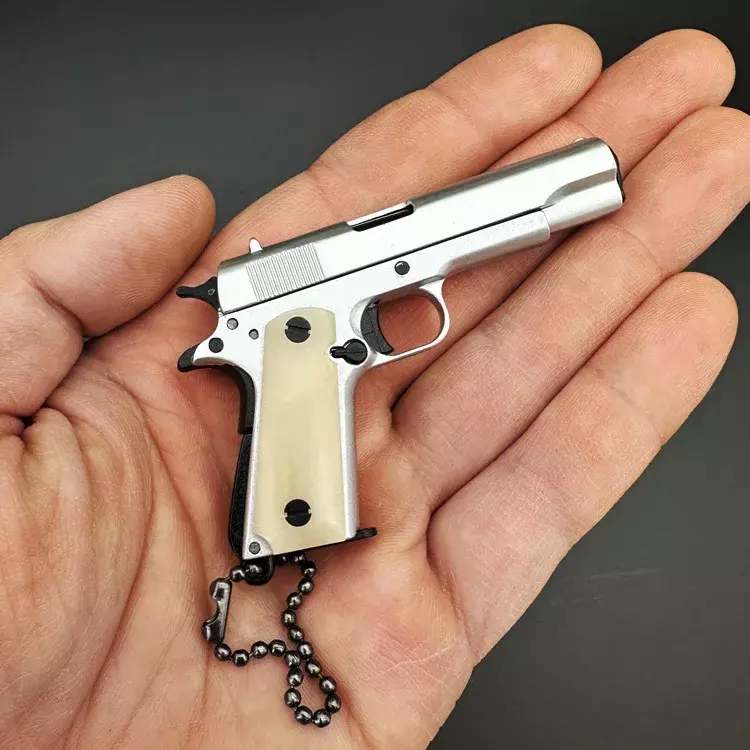 1:3 Colt 1911 Rinder Knochen griff Pistole Pistole Miniatur Modell Legierung Schlüssel bund Geschenk Rucksack Anhänger Dekoration Junge Geschenke Spielzeug