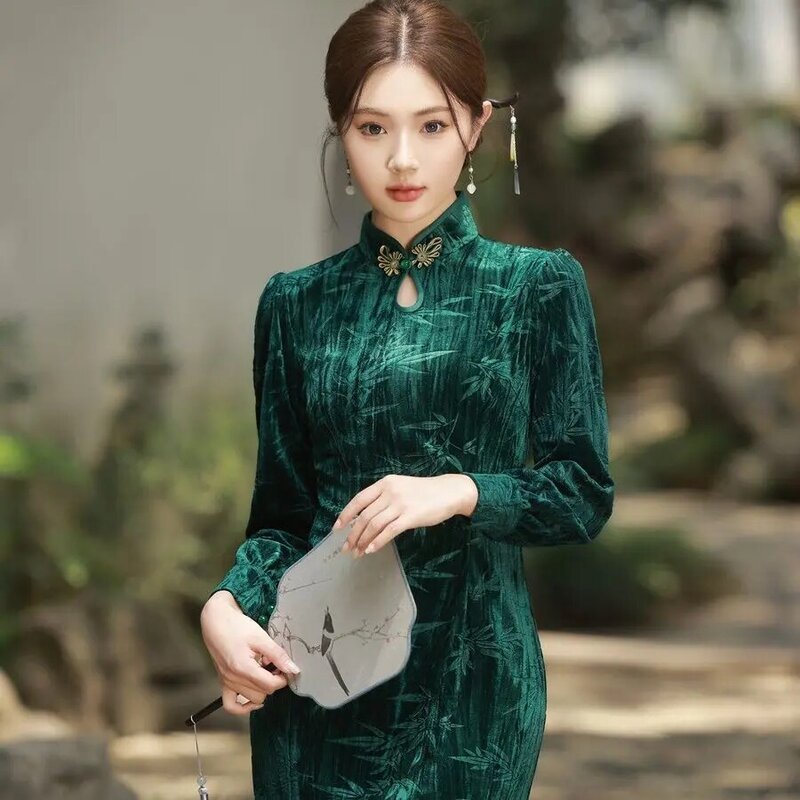 Velour wanita Slim Fit Qipao gaun tradisional China, gaun beludru lengan panjang elegan Vintage musim gugur musim dingin gaya baru