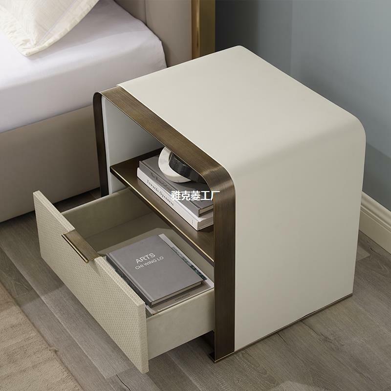 Post-moderno high-end móveis cama de luxo não inclui colchão, quarto principal, pequeno apartamento, 1,8 m simples cama de casal, oi
