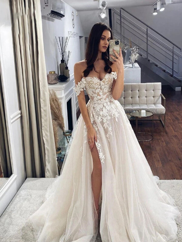 Romantyczna sukienka Boho weselny rozcięcia po bokach linii z ramienia suknia ślubna z koronką aplikacje bez pleców plażowe vestidos de novia