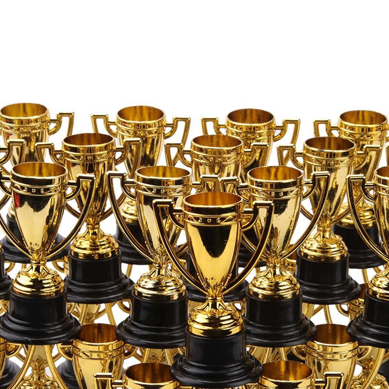 40 pezzi Golden Award Trophy Cups Plastic Gold trofei Mini premi e trofei Kids Classroom School Rewards Sports