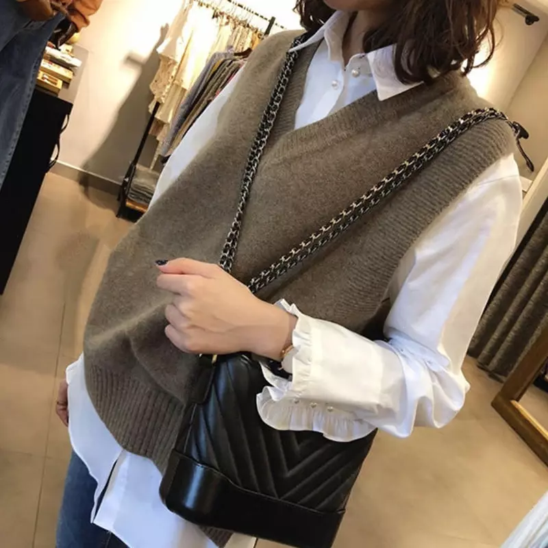 Autumn V-neck Women's Sweater Vest Pullover Fall/Winter Short Knitted Women's Sweater Vest Sleeveless Warm Sweater Casual