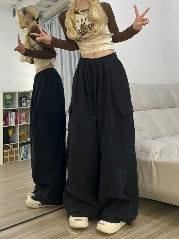 Houzhou กางเกงวอร์ม Y2k กางเกงผู้หญิงคาร์โก้วินเทจแบบมีเชือกผูกเอวสูงมีกระเป๋าเย็บปะกางเกงโอเวอร์ไซส์กางเกงขาม้า