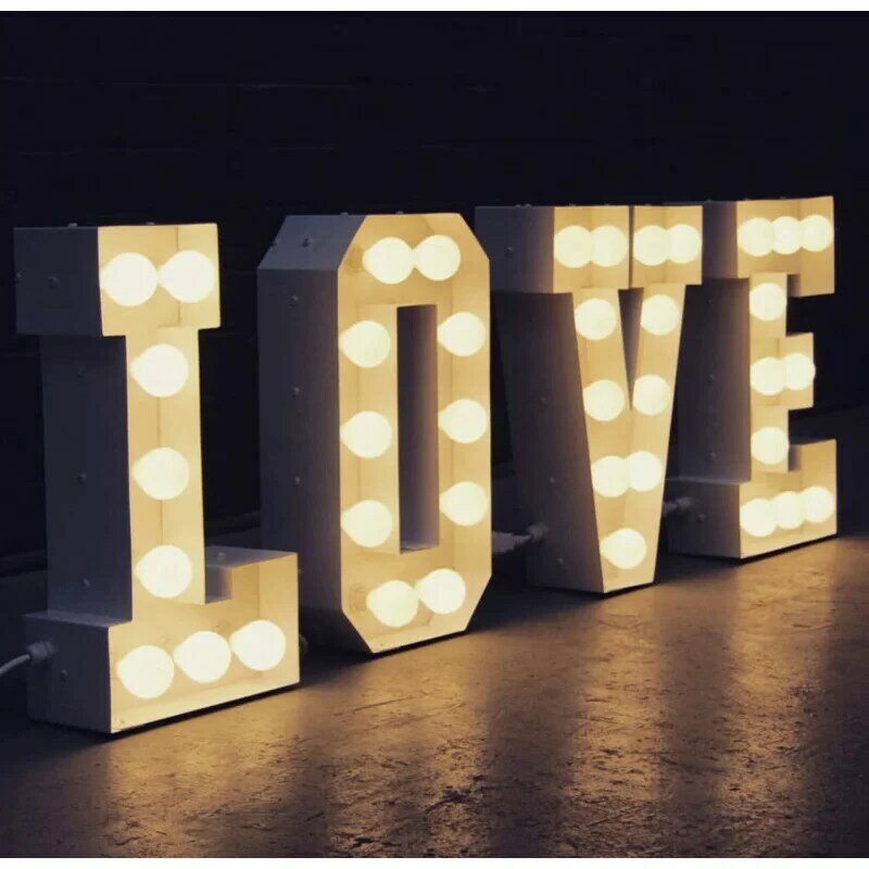 4ft LED ส่องสว่าง "ความรัก" ปะรำตัวอักษรส่องสว่างสัญลักษณ์ความรักอิเล็กทรอนิกส์สำหรับของตกแต่งงานแต่งงาน