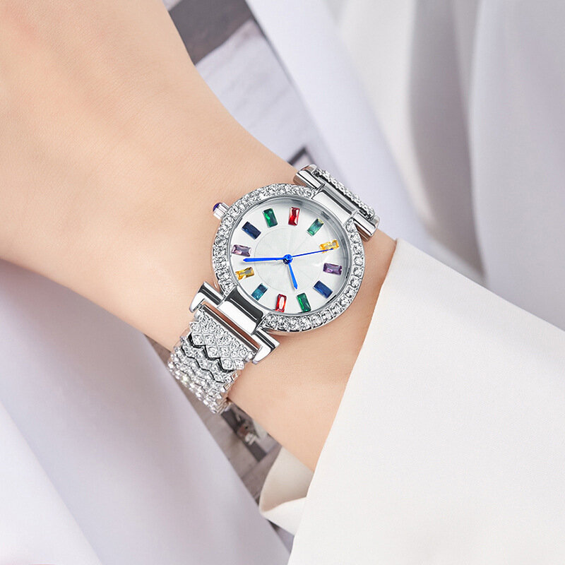 นาฬิกาหรูหรานาฬิกาสายเหล็กหน้าปัดขนาดใหญ่ประดับเพชรสีสันสดใสสำหรับผู้หญิงสายนาฬิกาสำหรับผู้หญิง