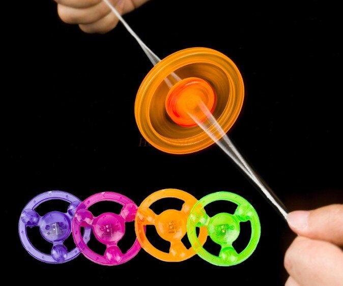5PCS Luminous pull wire, flywheel, whistle, sound, flashing wind and fire wheel, creative children's small toy gifts