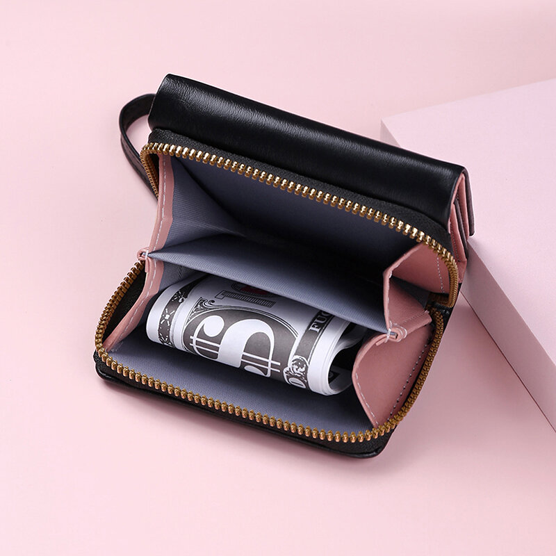 Portfel damski trzykrotnie złożony torba na karty PU wiele przedmiotów kieszonkowy krótka modna haftowany wzór miłosny koreański minimalistyczny nowy 2023