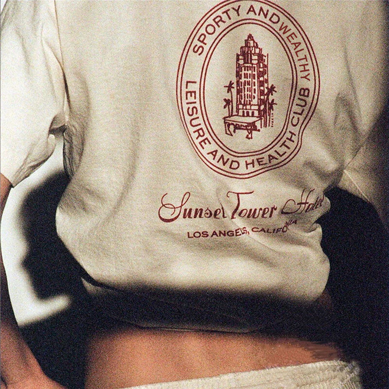 Camiseta casual de verão feminina, estilo vintage americano, Sunset Tower, impressão de hotel, camisetas gráficas, cáqui, manga curta, tops 100% algodão