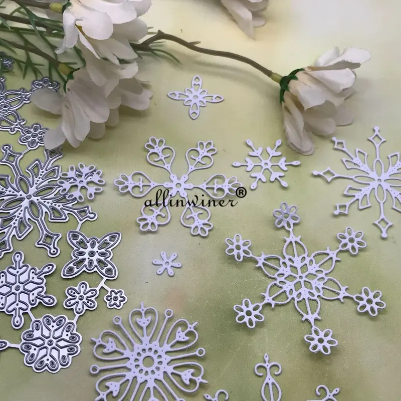 قوالب قطع معدنية لندفة الثلج لعيد الميلاد ، قوالب استنسل قطع لقصاصات ذاتية الصنع ، نقش بطاقة ورقية للألبوم