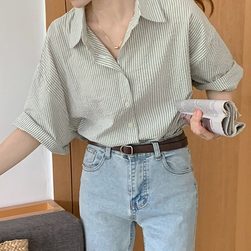 Frauen gestreiftes Hemd koreanische elegante lose schicke Kurzarm weibliche Bluse Sommer neue Mode drehen Kragen Damen lässige Tops
