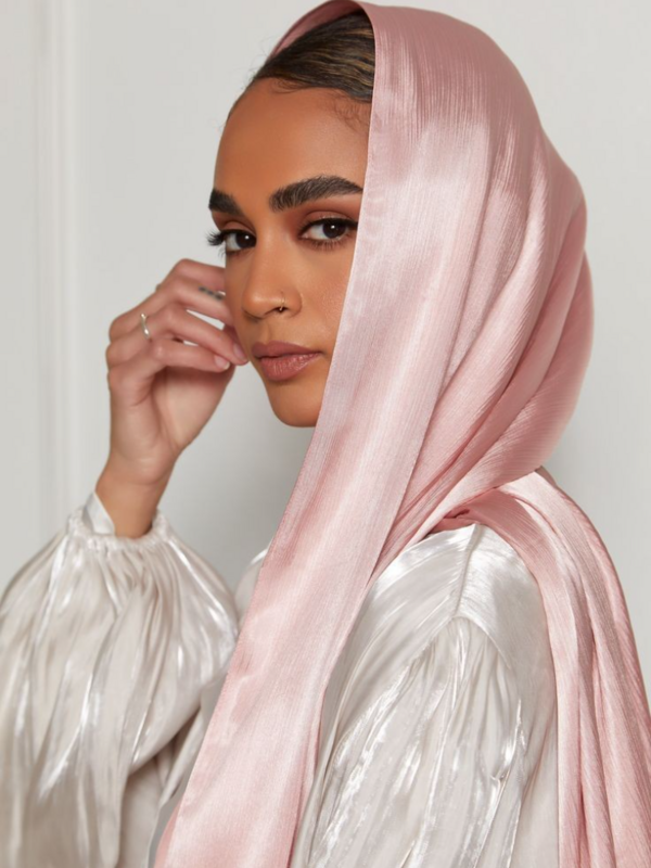 Hijab de gasa satinada plisada para mujer, bufanda de seda, pañuelo de lujo, diadema, chal, turbante, Hijabs musulmanes elegantes