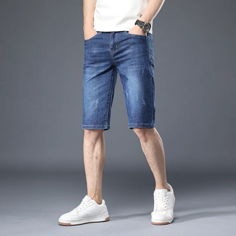 Pantalones cortos de mezclilla azul para hombre, estilo fino, sueltos, rectos, hasta la rodilla, elásticos, ropa de verano, novedad de 2024