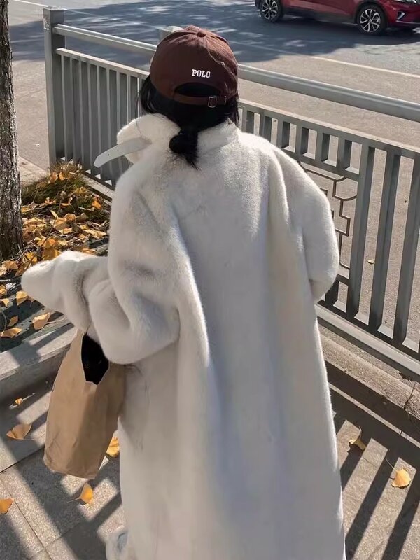Mid Length Mao Mao Coat Dames 2023 Losse Slanke Milieubescherming Bontjas Imitatie Nerts Fluwelen Gewatteerde Warme Winterjas