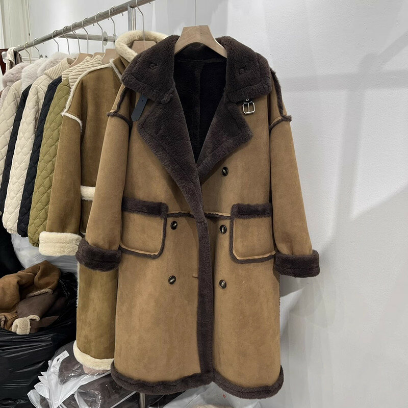 Замшевая куртка для женщин, теплая зимняя длинная куртка из овечьей шерсти, двубортная модная повседневная кожаная куртка с карманами для женщин