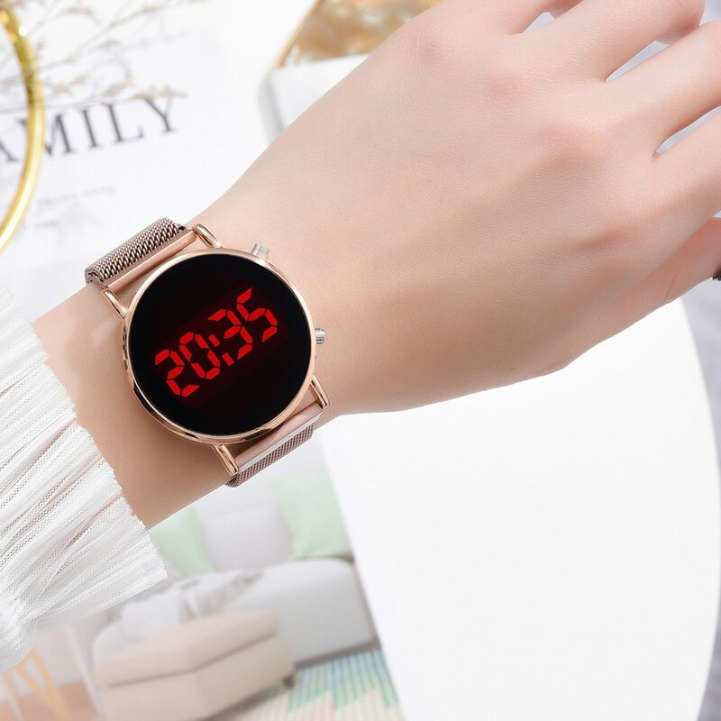 Часы женские электронные со светодиодным дисплеем и сетчатым браслетом