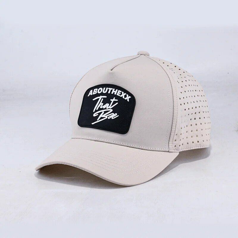 Niestandardowy 5-panelowy gumowa łatka czapka baseballowa z Logo wodoodporny wycinany laserowo, perforowany szybkoschnący kapelusz