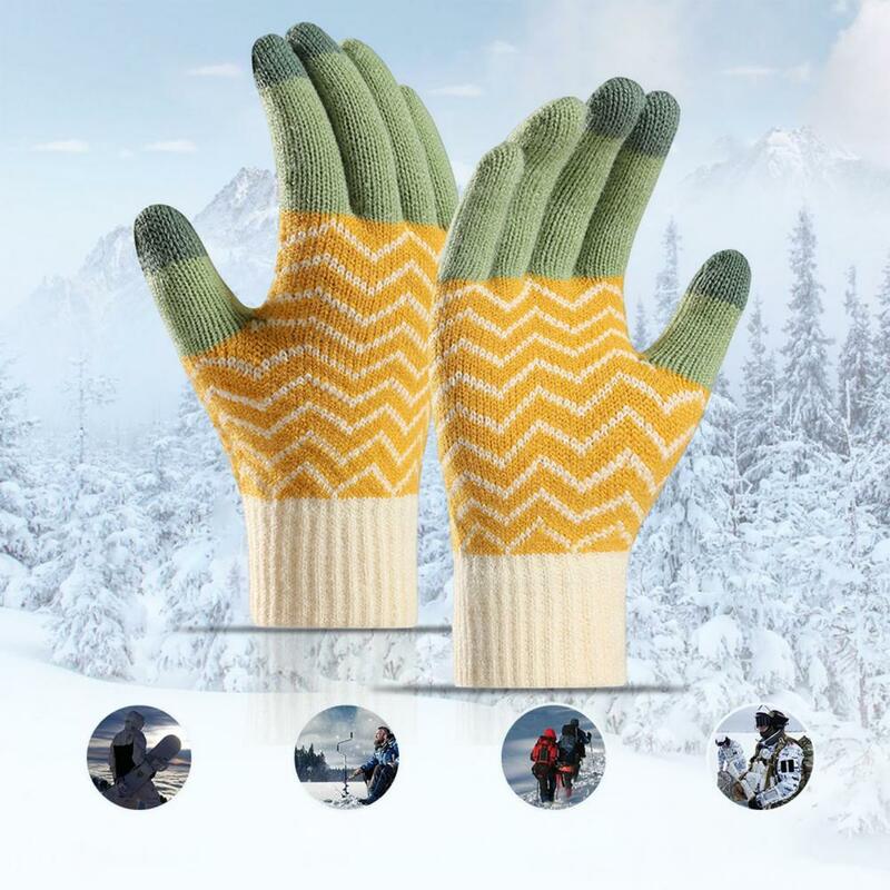 Sarung tangan rajut pria wanita, sarung tangan penuh warna desain Patchwork musim dingin untuk kehangatan