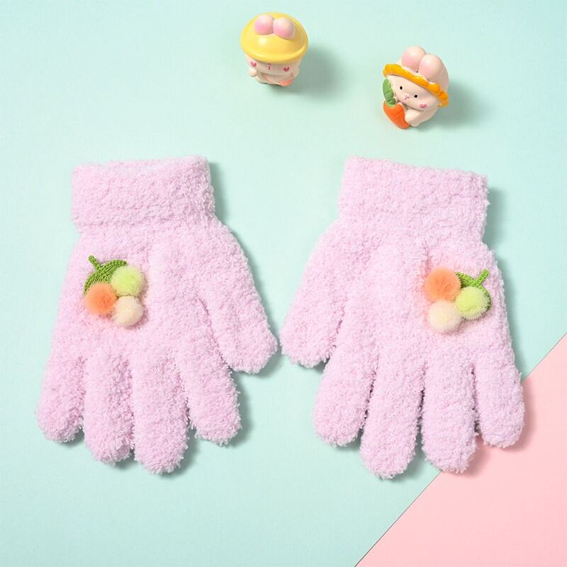 Guanti lavorati a maglia per bambini caldi moda antivento modello di stampa animalier guanti a dita intere addensare guanti caldi per ragazzi/ragazze