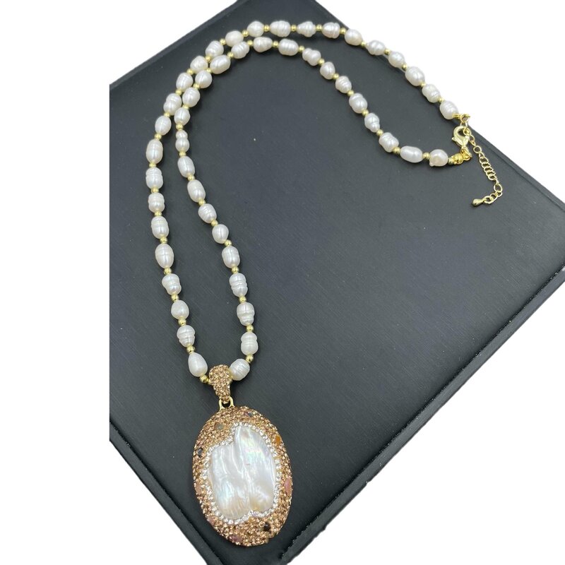 MVN058  Medieval Style Jewelry New Freshwater Pearl Tourmaline Necklace Rhinestones Inlaid Around Golden Color Electroplated