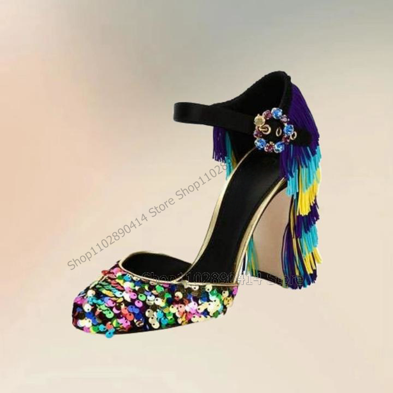 Decoração borlas de lantejoulas coloridas para mulheres, bombas de dedo redondo, sapatos de cinta de tornozelo, salto alto robusto, moda 2024
