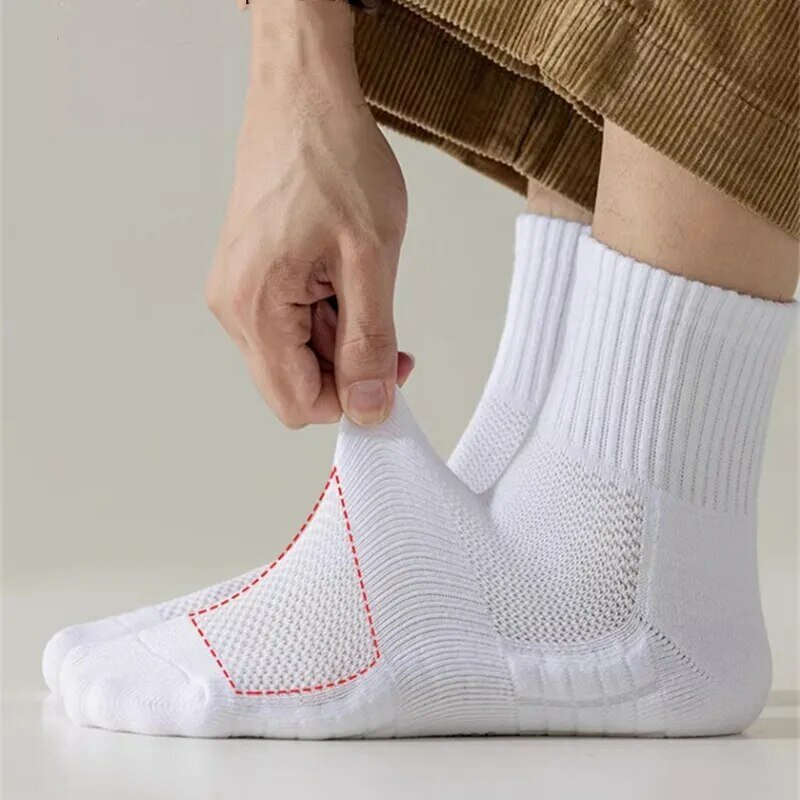 Kaus kaki olahraga penyerap kelembapan sol tebal, 10 pasang dengan bawahan berbantalan sempurna untuk lari dan olahraga profesional