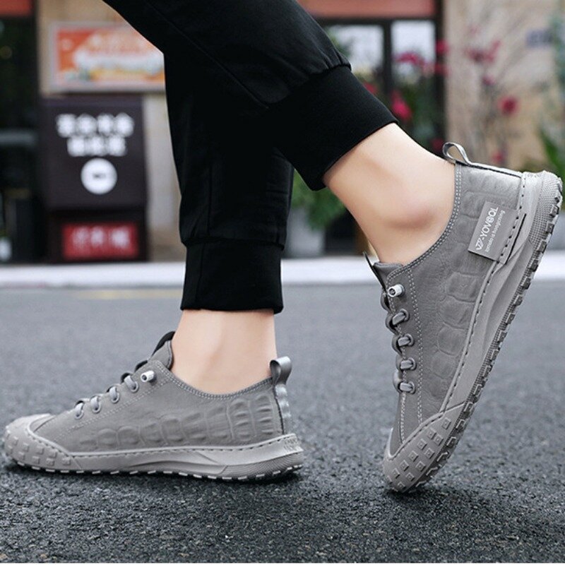 High Quality Men's Casual Shoes SummerBreathable Ice Silk clothSneakers Luxury Flats Solid color Versatile Walking Shoes for Men
