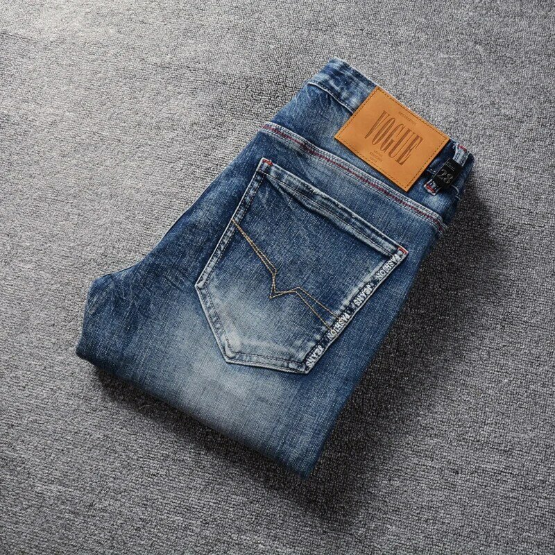 Pantalones vaqueros rasgados para Hombre, Jeans de algodón, elásticos, ajustados, con agujeros, bordados, de diseñador, Retro, azul lavado, a la moda